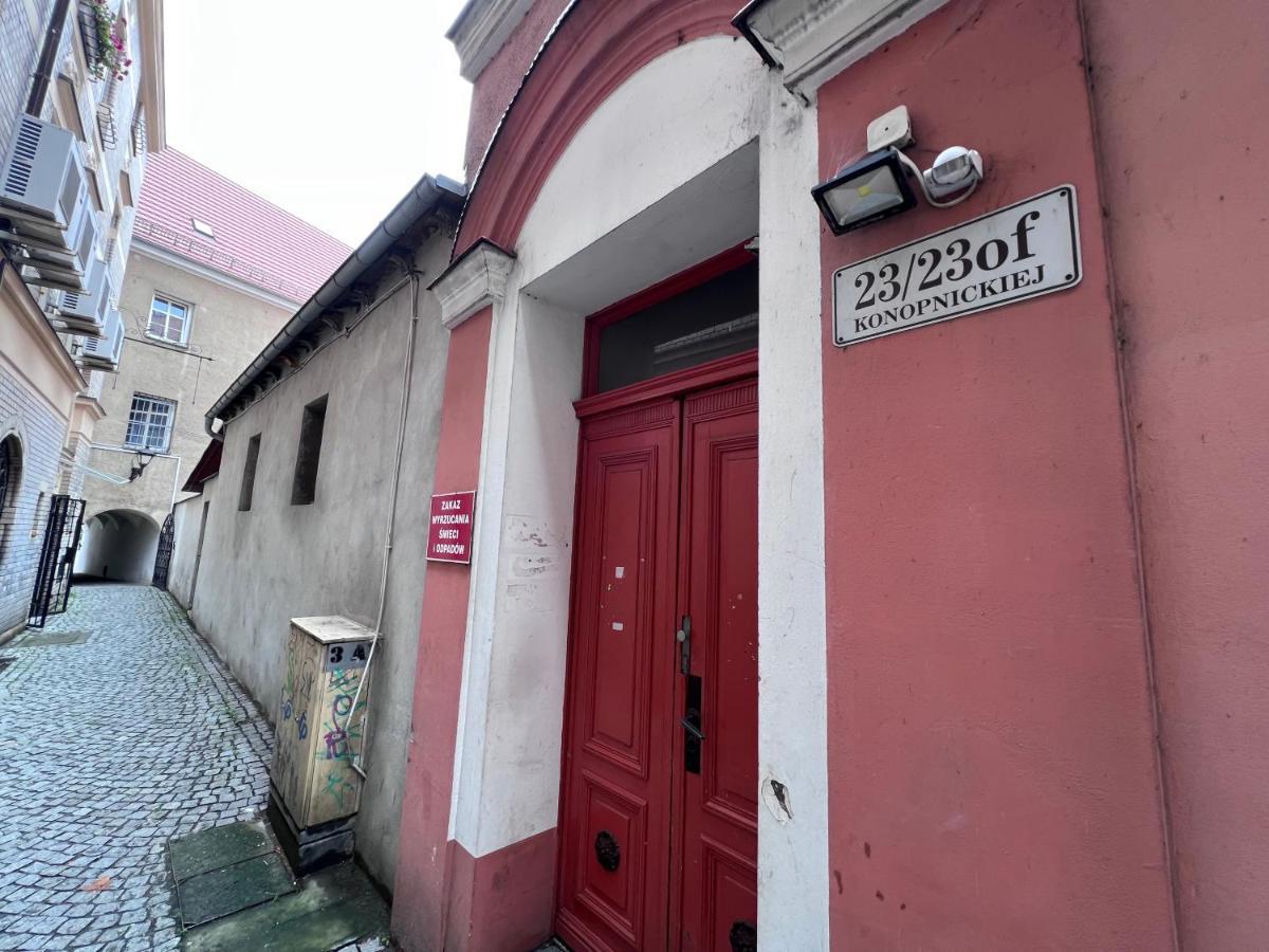 W Samym Centrum Jeleniej Gory Apartment